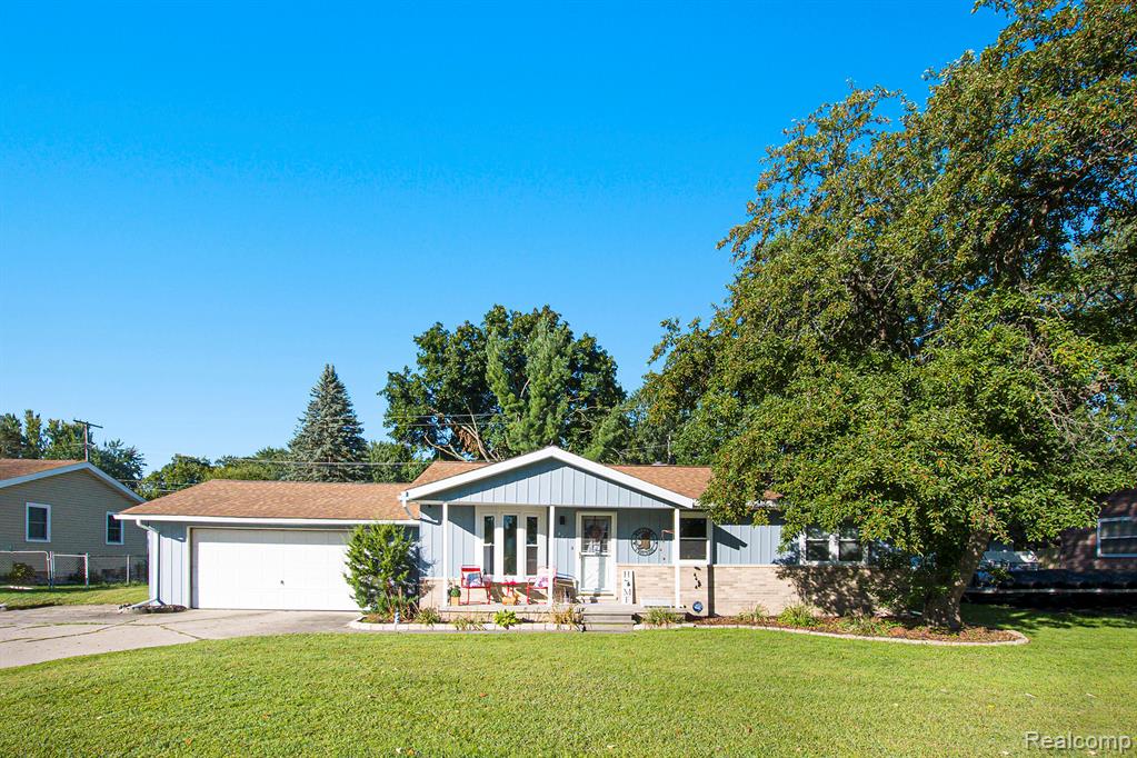477 Chicago Drive, Howell, MI 48843 — Photo 14