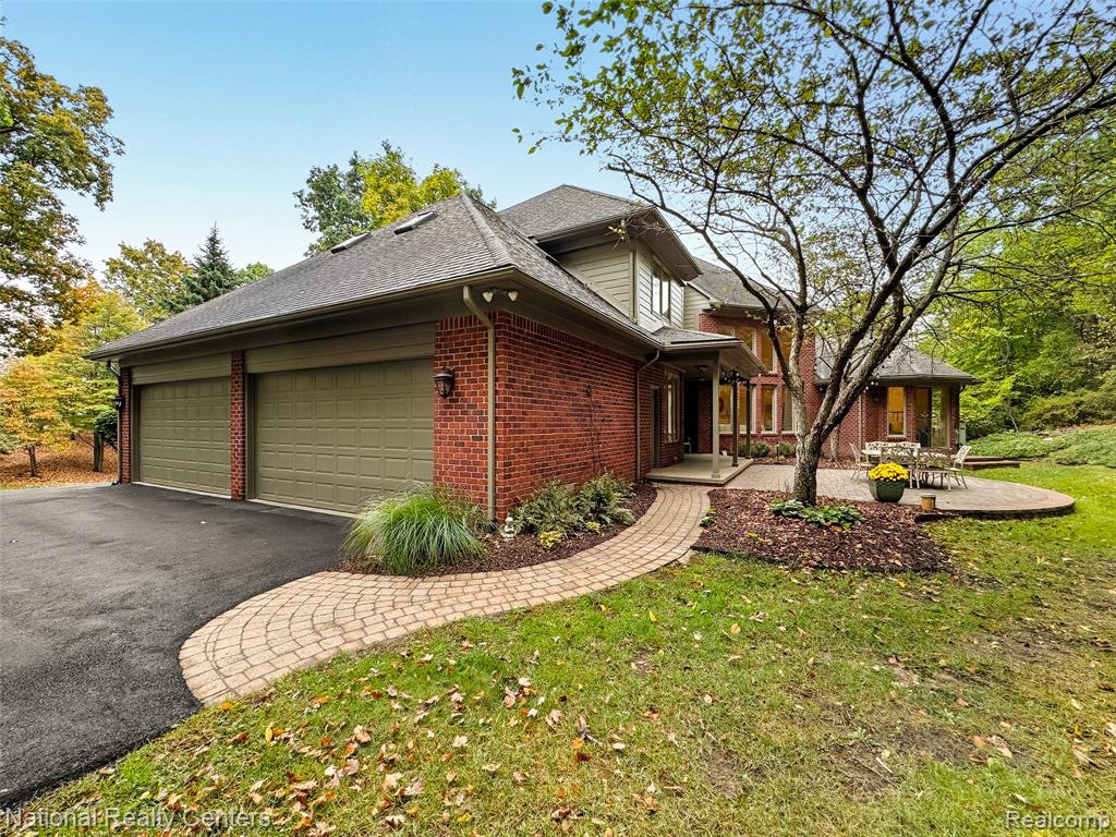 5010 Forest Valley Drive, Clarkston, MI 48348 — Photo 90