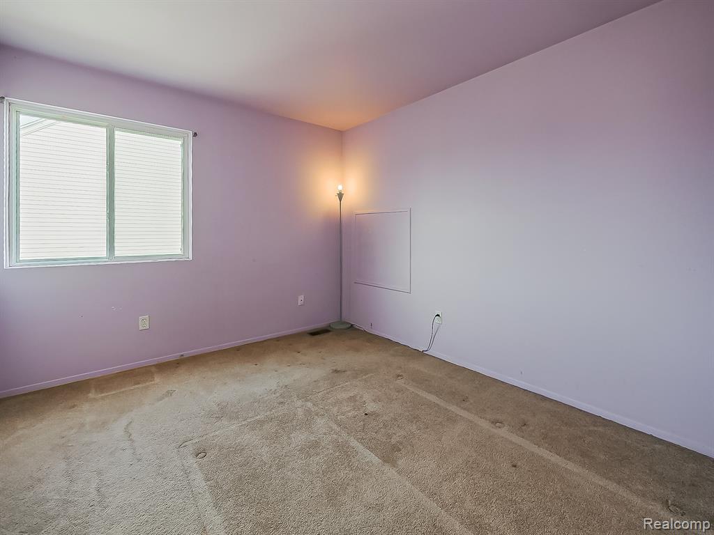 729 W Margaret Lane, Pontiac, MI 48341 — Photo 12