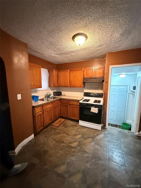 13590 Minock Street, Detroit, MI 48223 — Photo 8