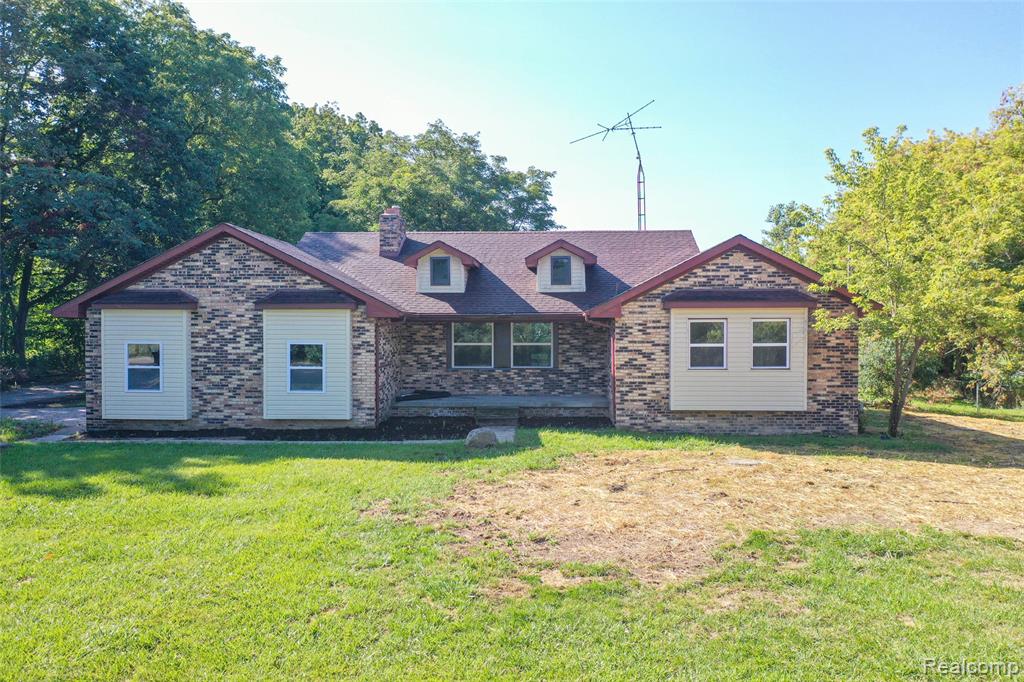 11120 Green Road, Goodrich Vlg, MI — front exterior