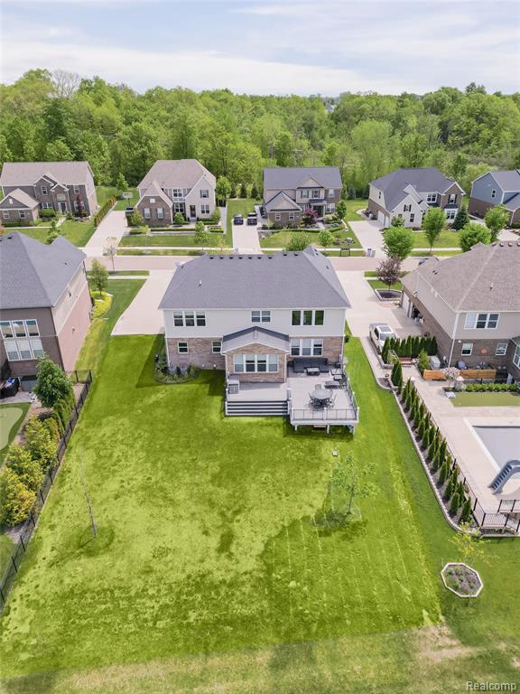 24503 Scenic Drive, South Lyon, MI 48178 — Photo 67