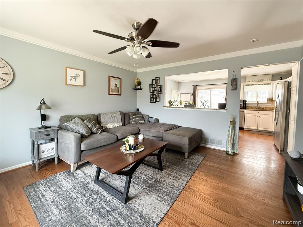 4411 BRIARWOOD Avenue, Royal Oak, MI 48073 — Photo 7