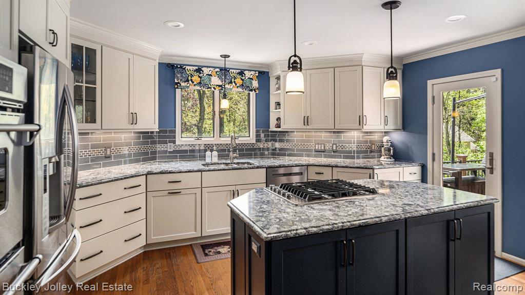 6858 CORRIGAN Drive, Brighton, MI 48116 — Photo 3