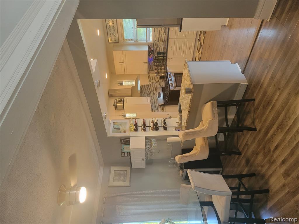 4408 Pennsylvania Street, Detroit, MI 48214 — Photo 9