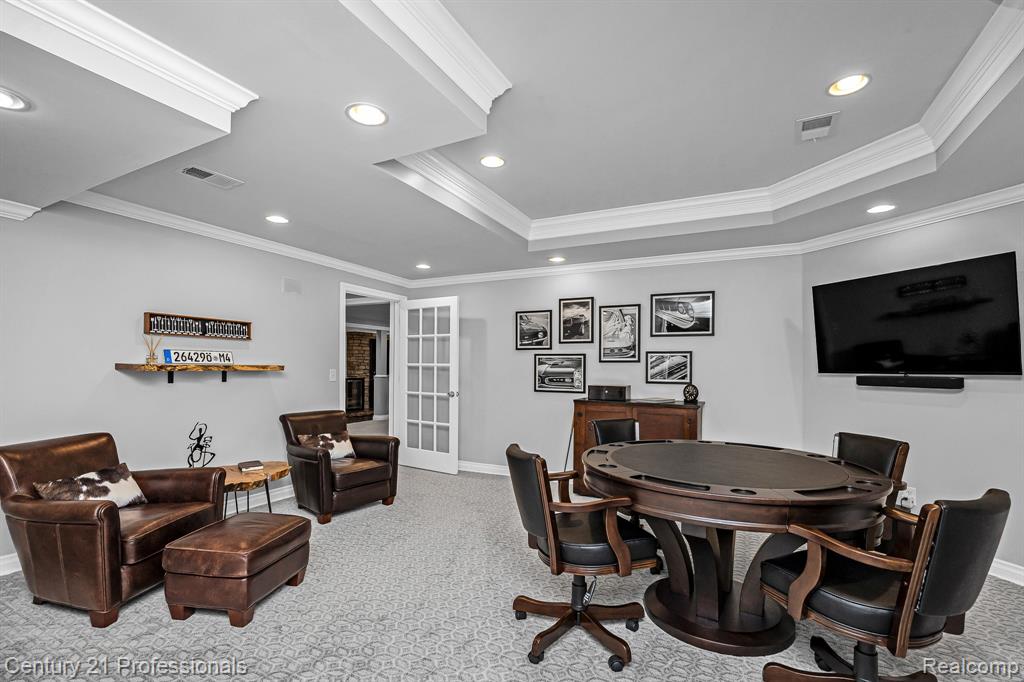8242 Pine Hollow Court, Grand Blanc, MI 48439 — Photo 41