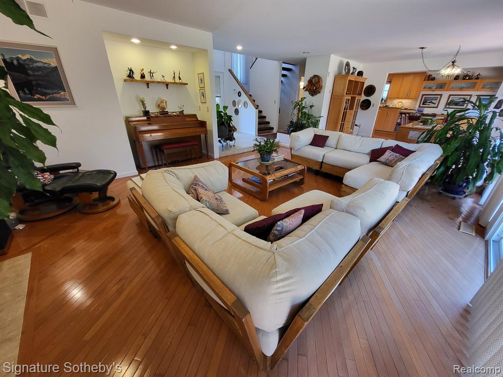 6358 TIMBERWOOD S, West Bloomfield, MI — Photo 19