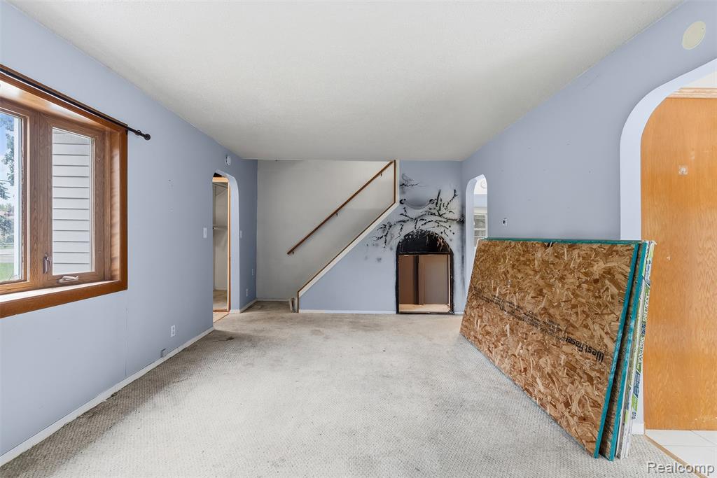 5121 Lippincott Boulevard, Burton, MI 48519 — Photo 9