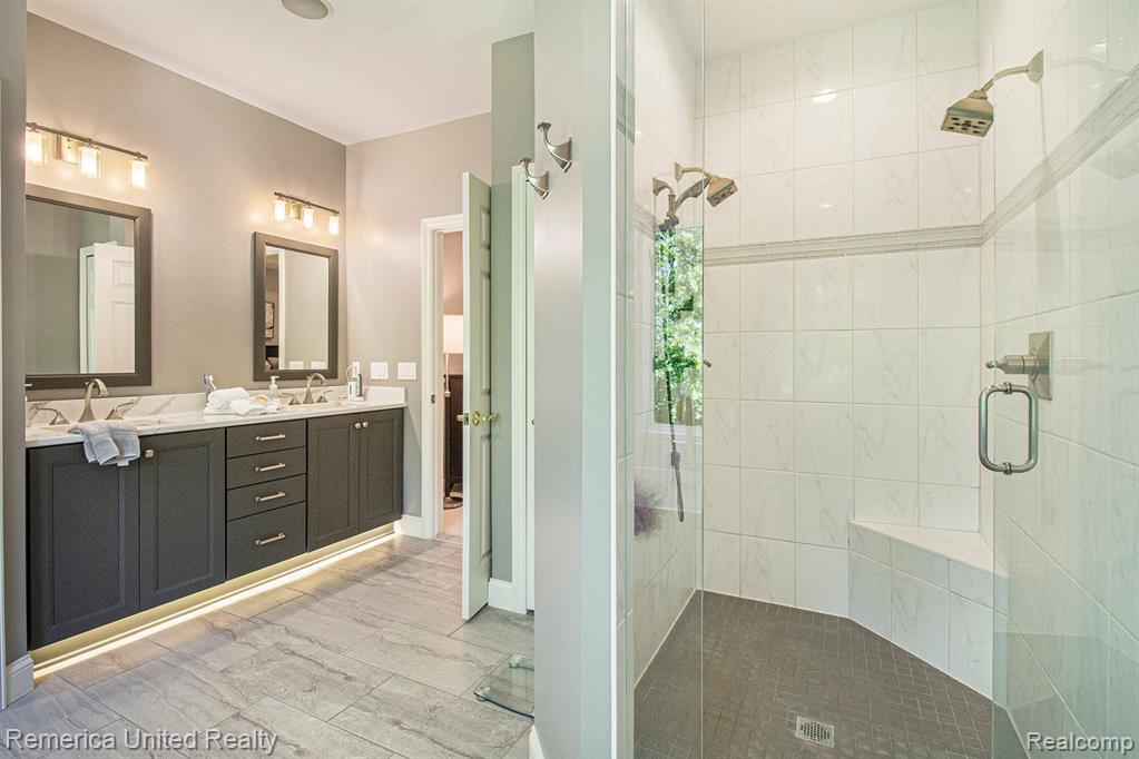 5259 RIVER RIDGE Drive, Brighton, MI 48116 — Photo 36