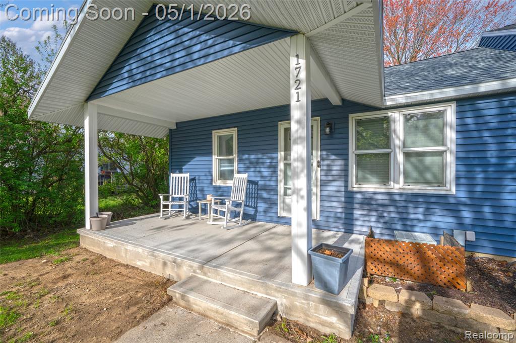 1721 ALMA Avenue, Waterford, MI 48327 — Photo 3