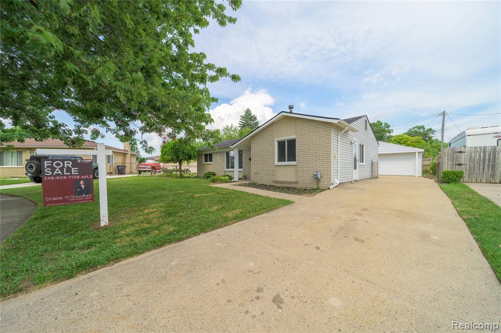 6448 Hunter Court, Westland, MI — Photo 29