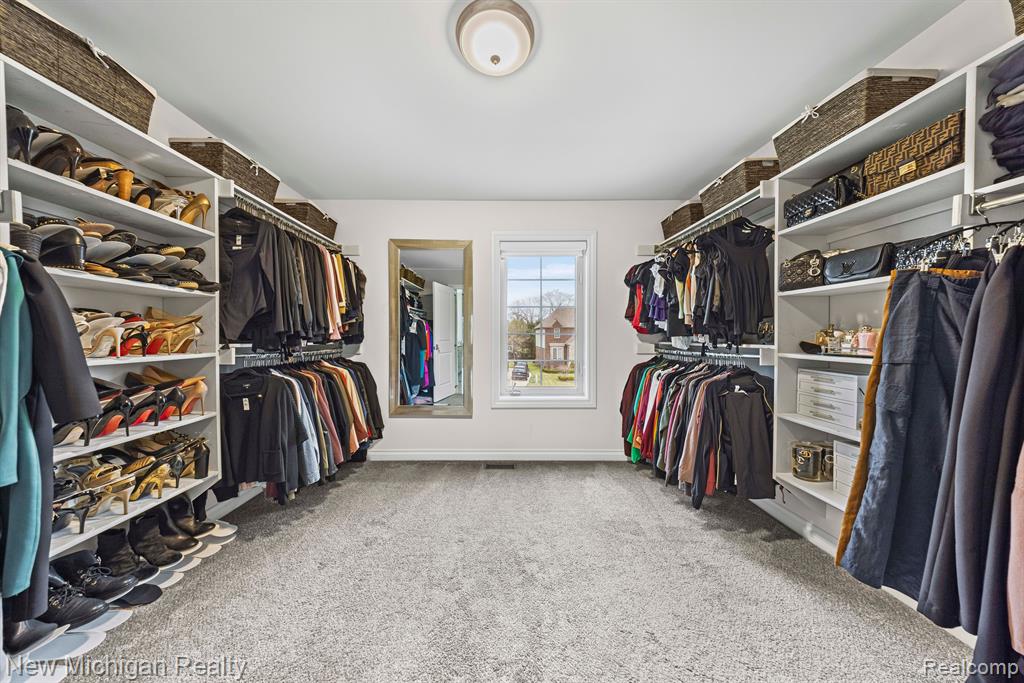 55038 TIMBERS EDGE Drive, Shelby Twp, MI 48316 — Photo 24