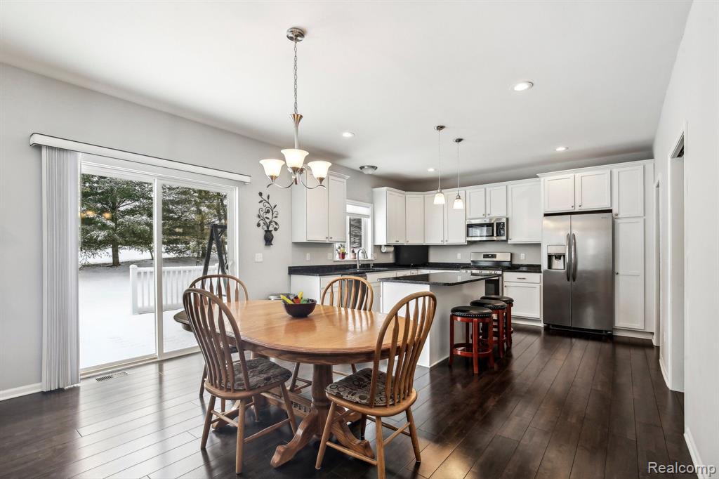 945 RIVER ROCK Drive, Holly, MI 48442 — Photo 12