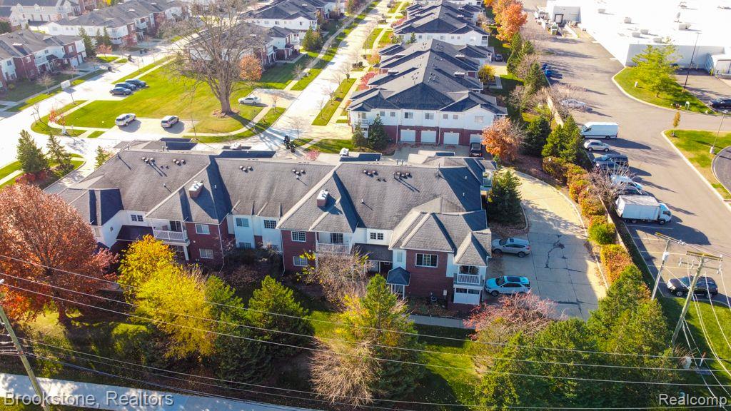 5829 TWIN OAKS Drive, Sterling Heights, MI 48314 — Photo 28