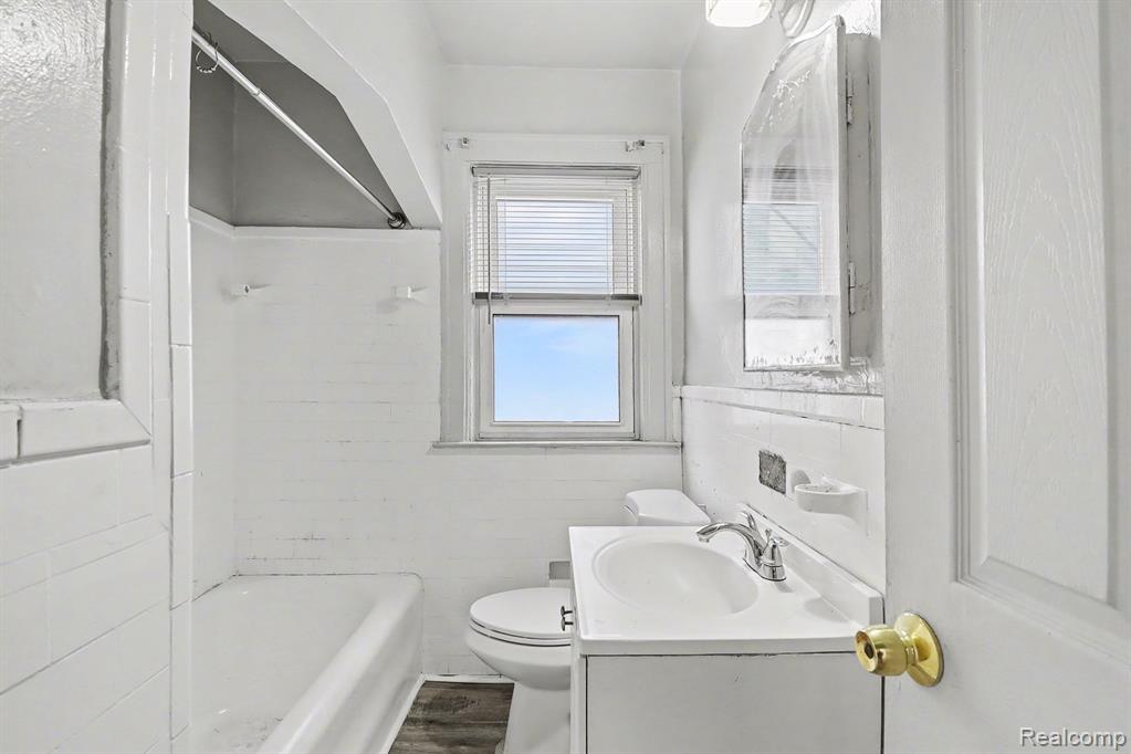 10336 W Point Street, Detroit, MI 48204 — Photo 8