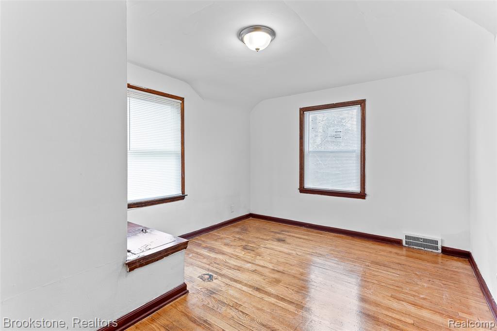 11644 Sussex Street, Detroit, MI 48227 — Photo 14