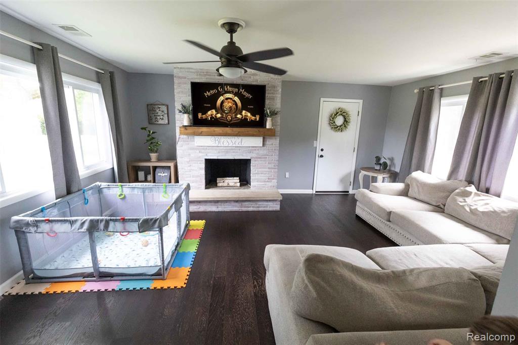 3976 Saginaw Trail, Waterford, MI 48329 — Photo 7