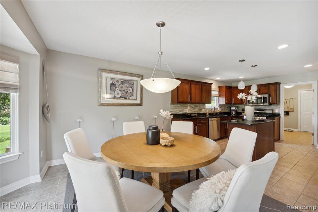 8927 Giovanni Ct, Howell, MI 48855 — Photo 9