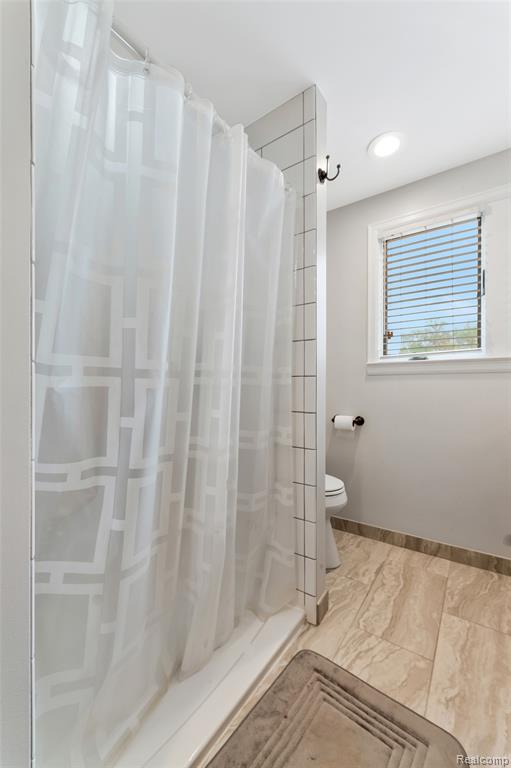 10054 Lincoln Drive, Huntington Woods, MI — Photo 35