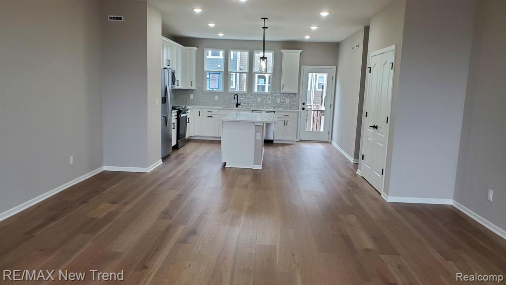 43099 Atwood Avenue, Novi, MI — Photo 10