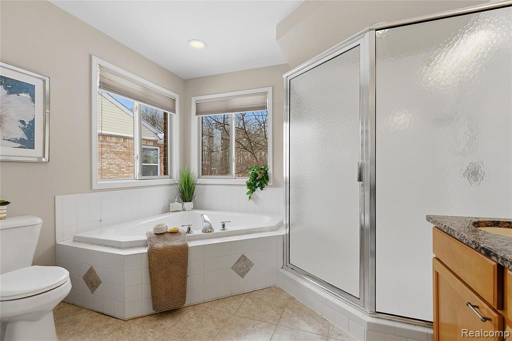 46448 Leanna Drive, Macomb, MI 48044 — Photo 22