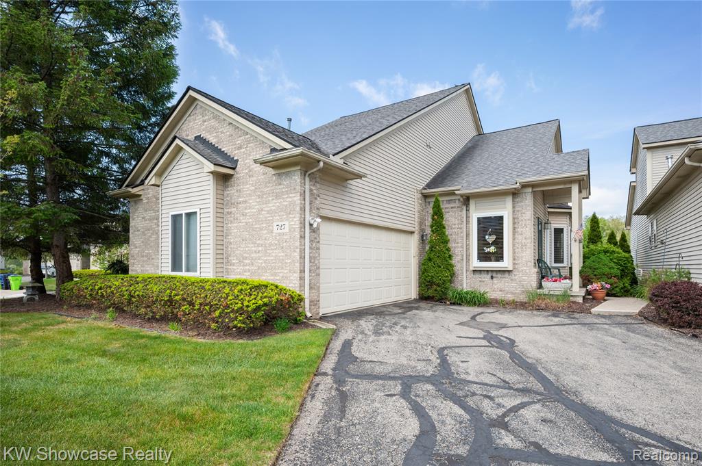 727 Mill Pointe Drive, 16, Milford, MI 48381 — Photo 50