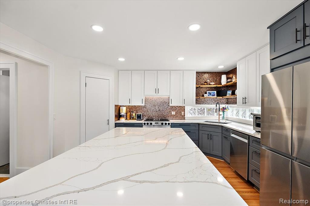 917 Maplegrove Avenue, Royal Oak, MI 48067 — Photo 31