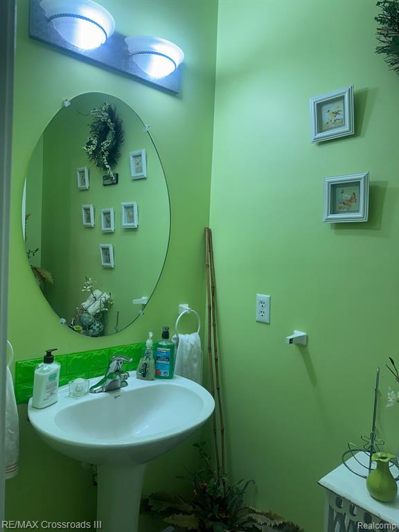14355 TIMBERLINE Drive, Taylor, MI 48180 — Photo 11