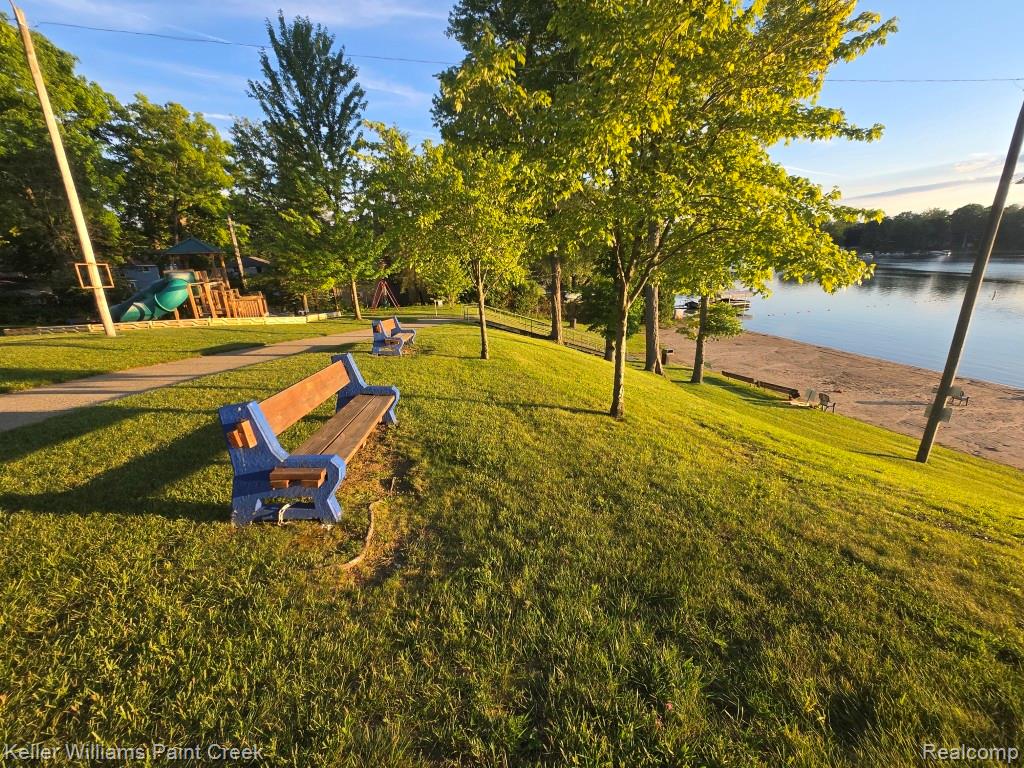 1125 S Long Lake Boulevard, Lake Orion, MI 48362 — Photo 48
