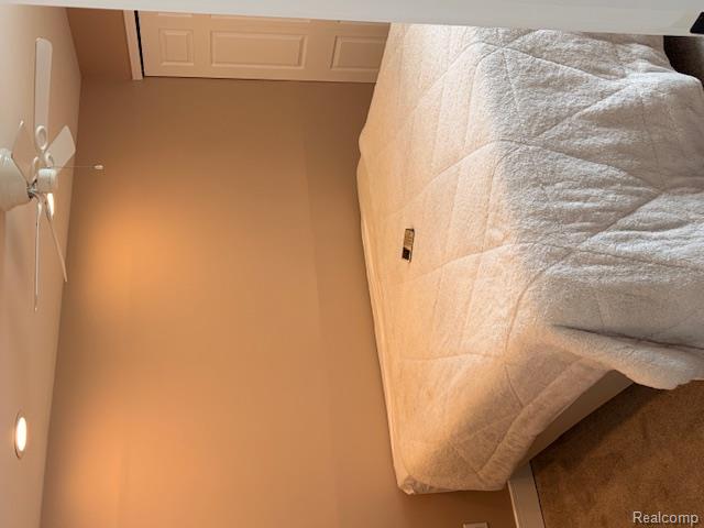 5541 W Walnut Circle W Circle, West Bloomfield, MI, 00000