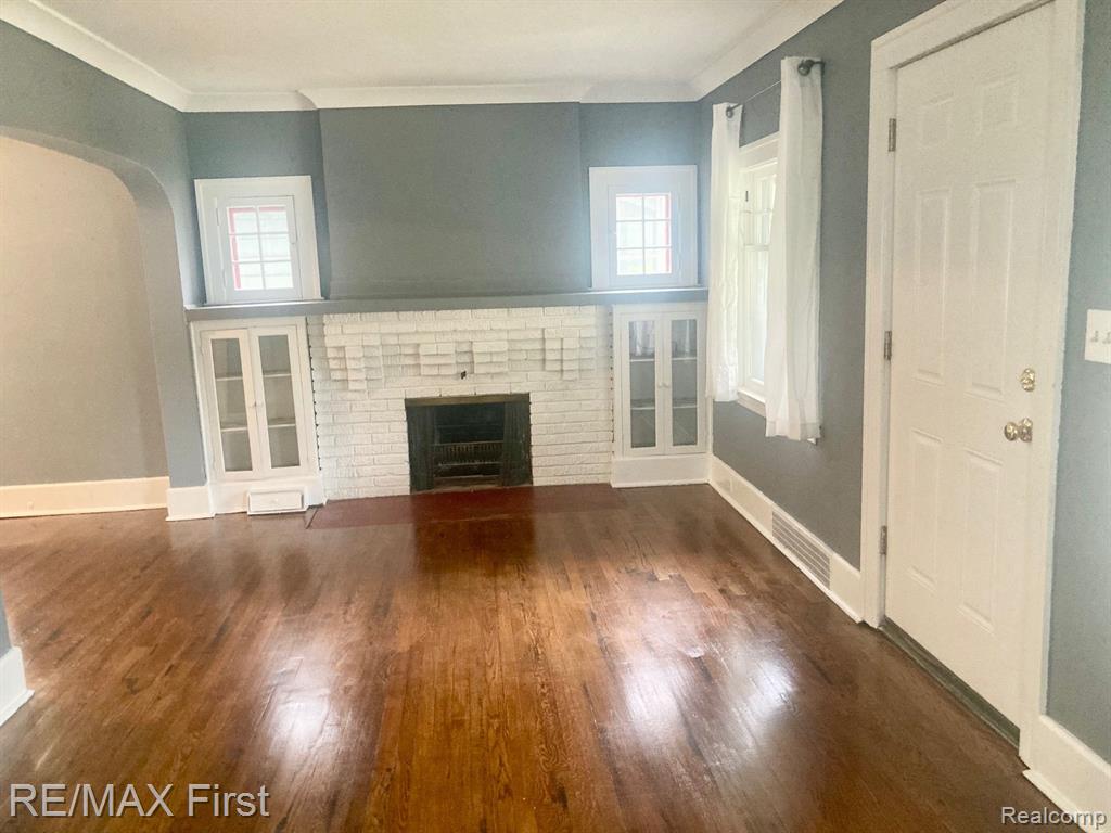 429 E KENILWORTH Avenue, Royal Oak, MI 48067 — Photo 4