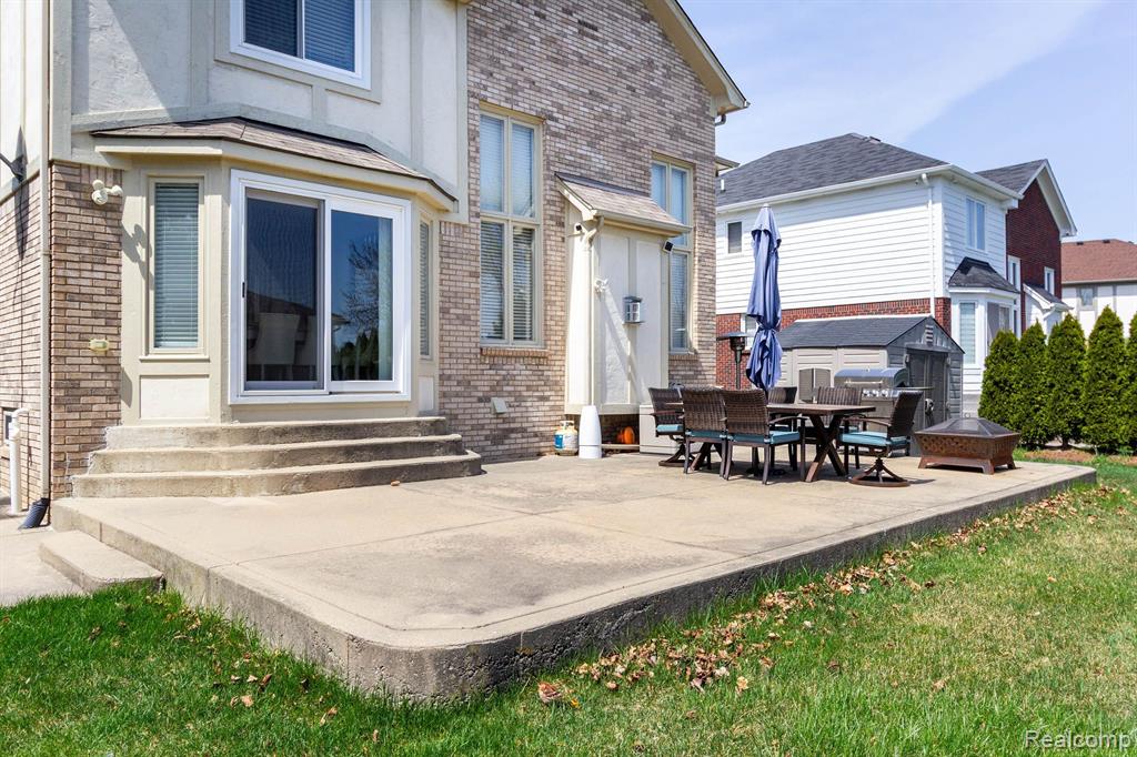 4617 LANCELOT Drive, Sterling Heights, MI 48310 — Photo 45