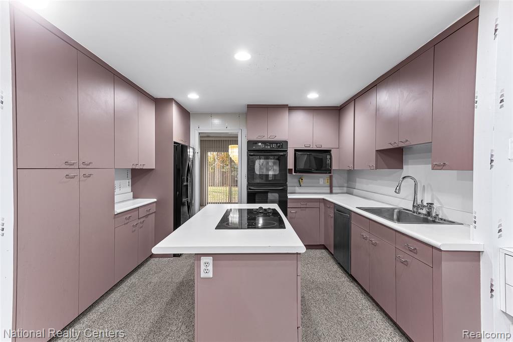 6904 Pebble Park Circle, West Bloomfield, MI — Photo 18