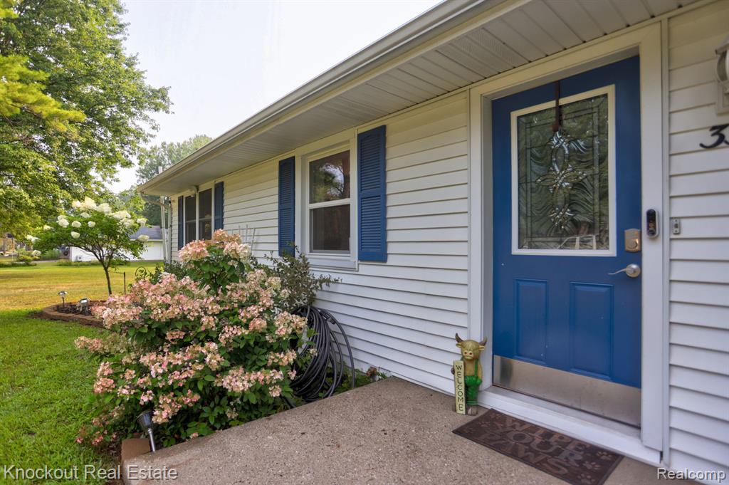 3321 S Airport Road, Bridgeport, MI 48722 — Photo 4