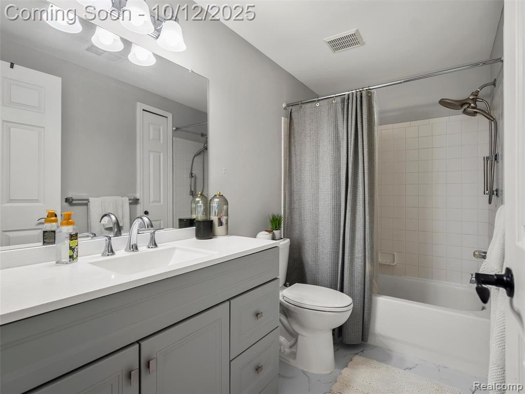 52219 Heatherstone Avenue, Macomb, MI 48042 — Photo 24
