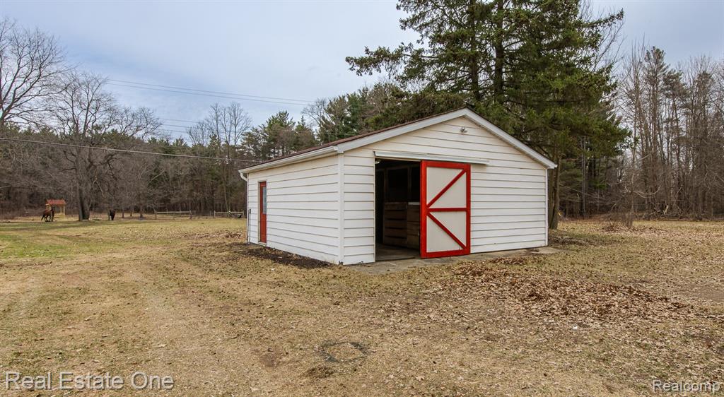 475 S Coats Road, Oxford, MI 48371 — Photo 46