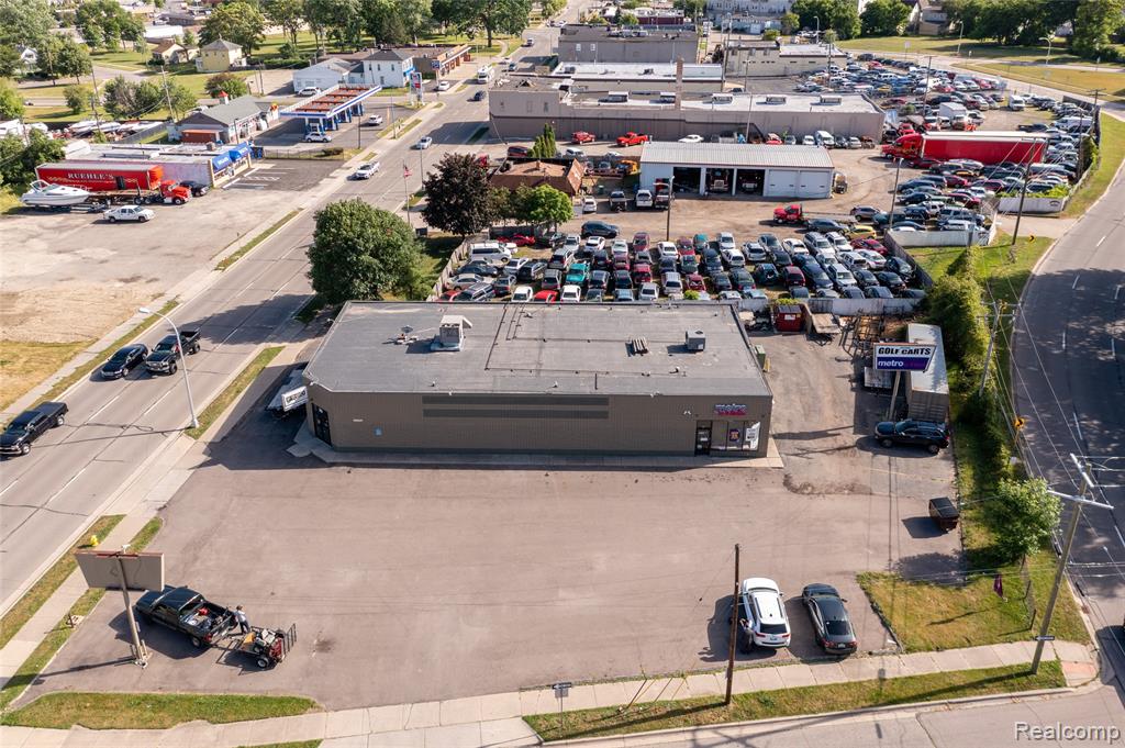 209 Northbound Gratiot Avenue, Mount Clemens, MI 48043