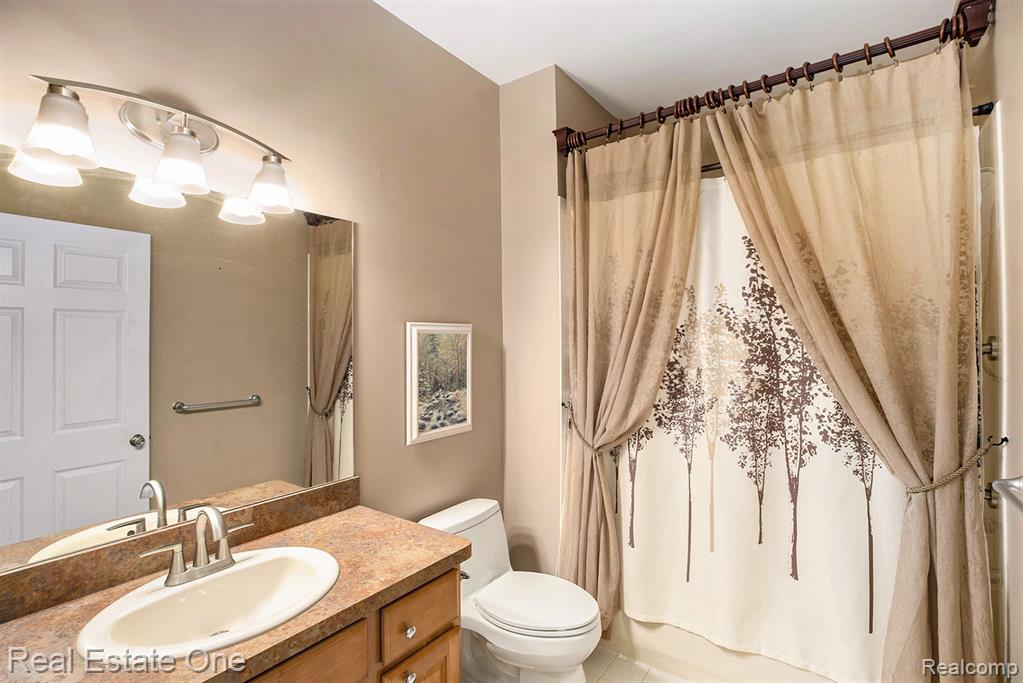 44345 Nova Drive, Sterling Heights, MI 48314 — Photo 11