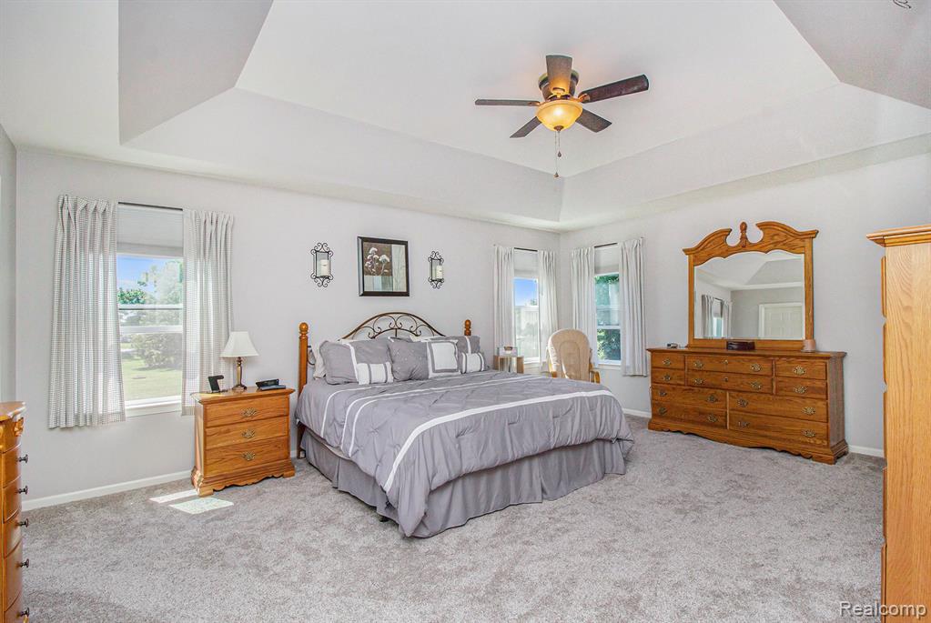 8433 Thorn Hill Drive, Howell, MI 48843 — Photo 13