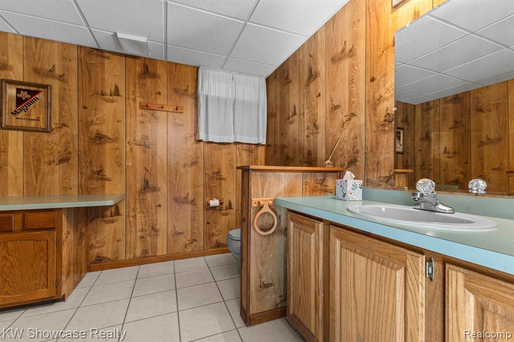 766 WHITE HOUSE Drive, Highland, MI 48356 — Photo 46