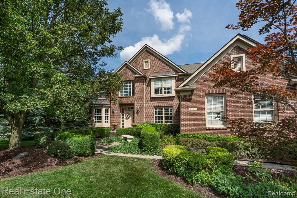 4595 Dunbar Court, Rochester, MI 48306 — front exterior