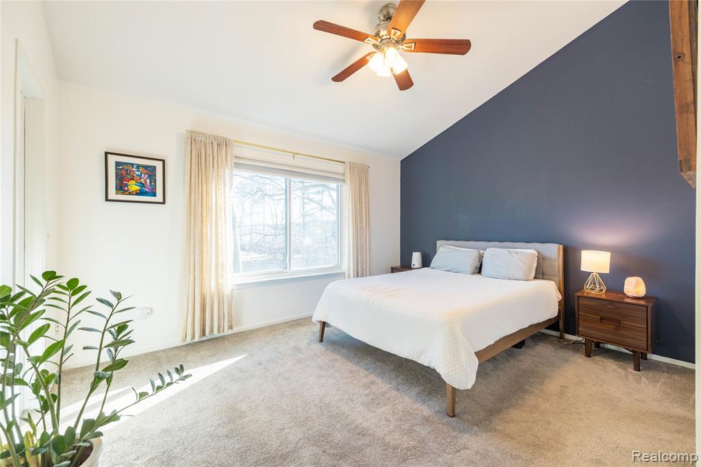 907 Huntclub Boulevard, Auburn Hills, MI 48326 — Photo 14