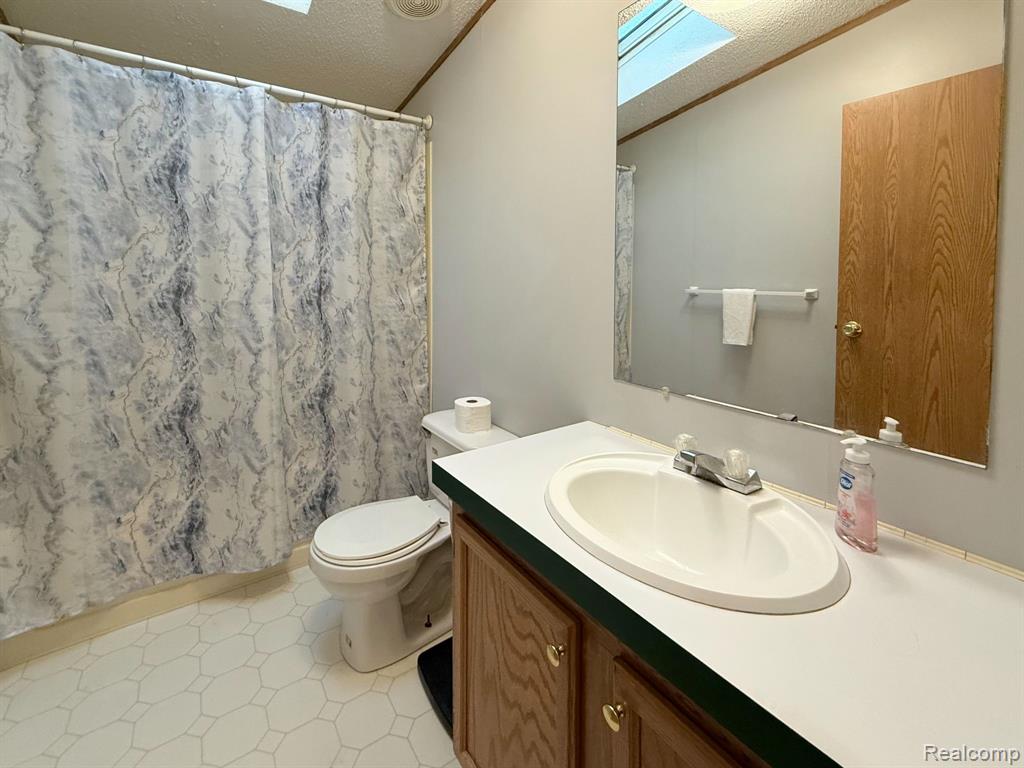 8737 Daniel Drive, Newport, MI 48166 — Photo 15