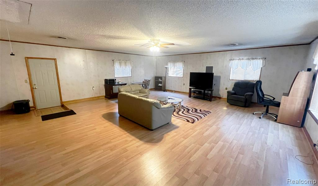 5163 N Linden Road, Flint, MI 48504 — Photo 11