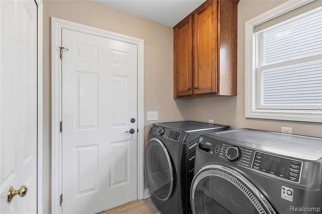 1171 Creekside Court, Burton, MI 48509 — Photo 21