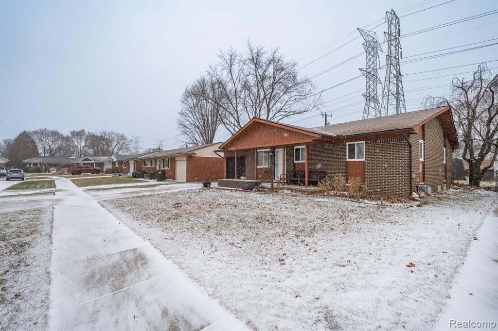 41316 Paign Drive, Sterling Heights, MI 48313 — Photo 2