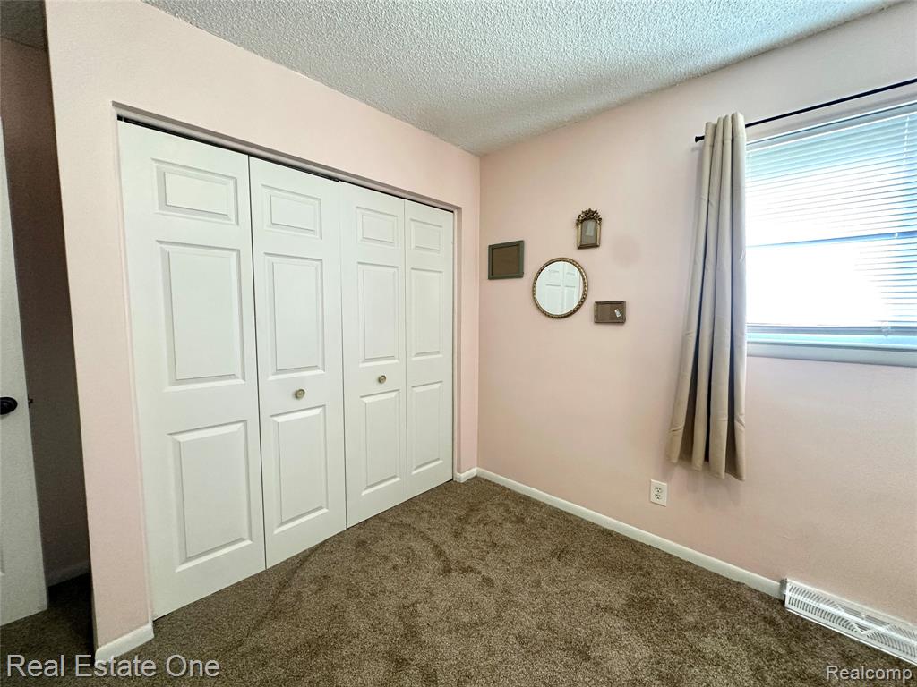 4562 Valley Road, Trenton, MI 48183 — Photo 12