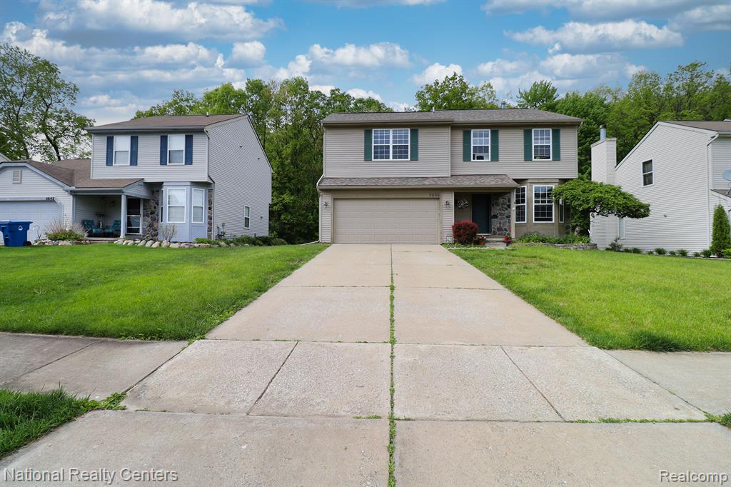 5626 Lockwood Drive, Waterford, MI 48329 — Photo 2