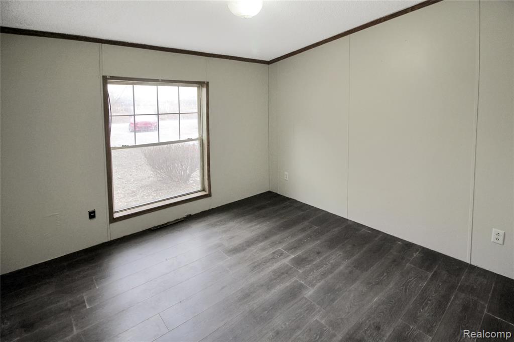 7175 Ozga Street, Romulus, MI 48174 — Photo 17