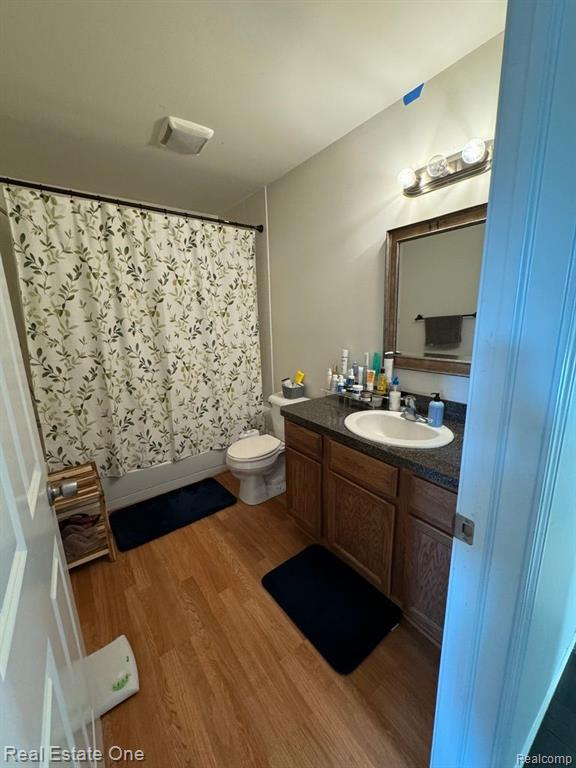 6412 MISTY Court, Waterford, MI 48327 — Photo 10